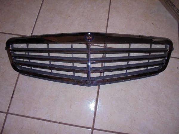 Mercedes Serie C Após 2007 180/200/250/300/350 - Grade Nova