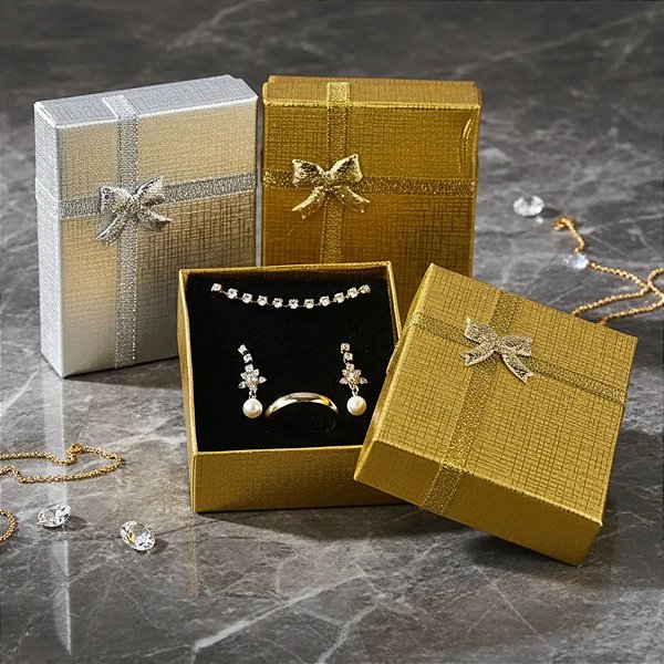 Kit 12 Caixinhas para Conjunto de Bijuterias 7x9cm sortido