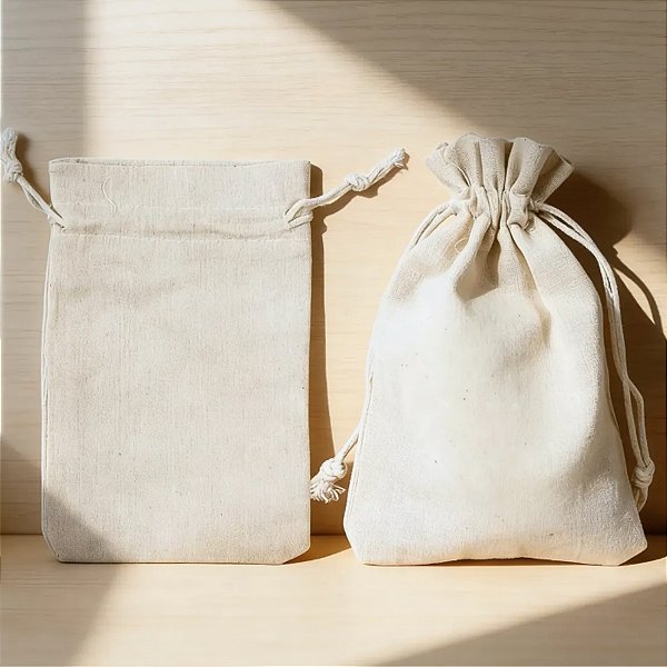 10 Sacos de algodão Cru 10x15 cm com cordão para fechamento