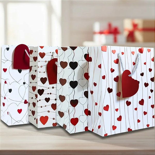12 Sacolas Sortidas de papel para Presente Coração 23x18x10cm