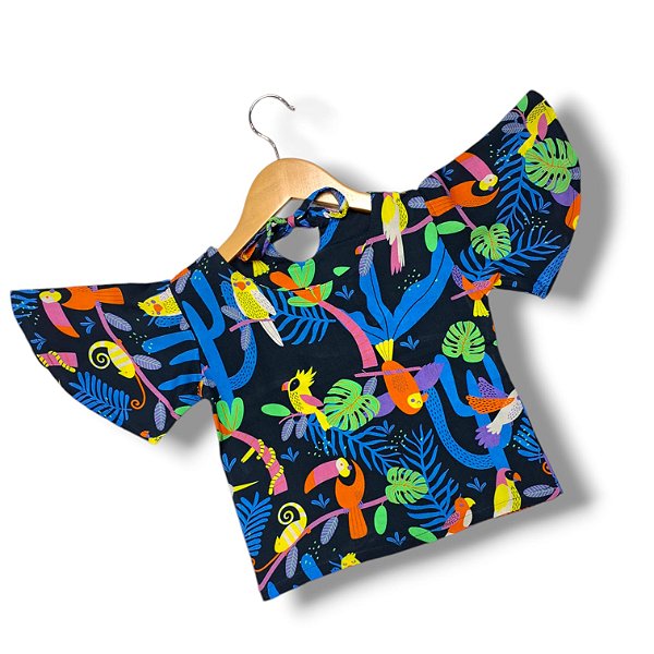 Blusa de Viscose com Manga Passarada