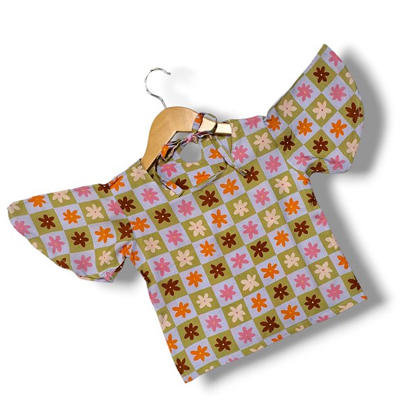 Blusa de Viscose com Manga Margaridas
