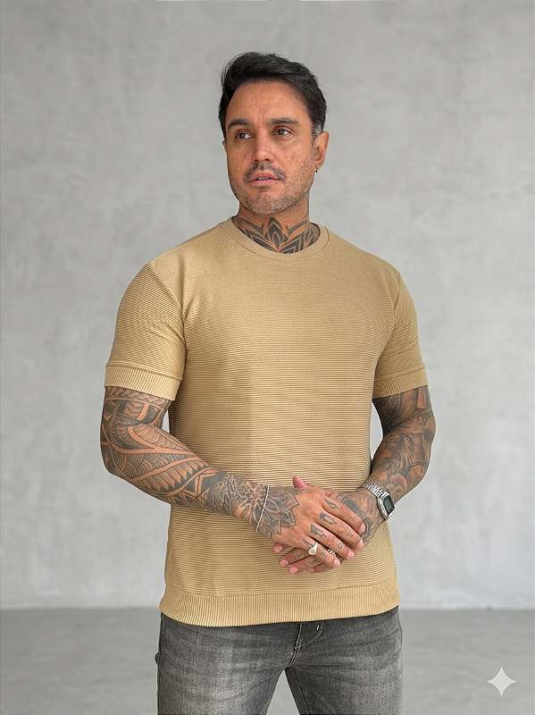 CAMISETA TEXTURA RELEVO BEGE