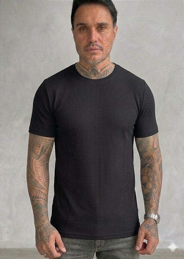 CAMISETA VISCOSE C/ ELASTANO TEXTURADA PRETA
