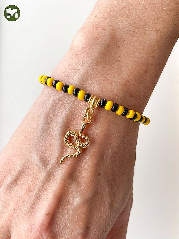 Pulseira de Oxumarê – Miçangas Jablonex Preta e Amarela com Pingente Serpente | Umbanda e Candomblé