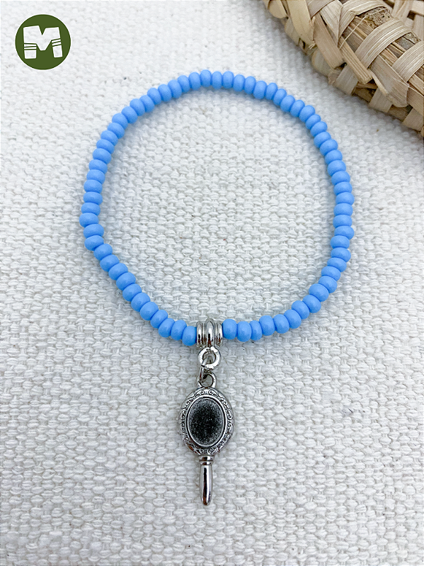 Pulseira de Iemanjá – Miçangas Jablonex Azul Claro Leitoso com Pingente Abebé Prateado | Umbanda e Candomblé