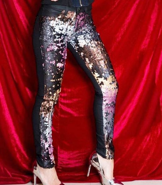 Calça Jeanseria com Paetes Jeans Black
