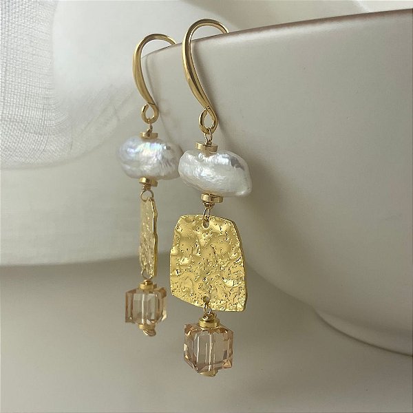 Brincos Scoglio Dorato ( pérolas barrocas e cristal golden shadow )