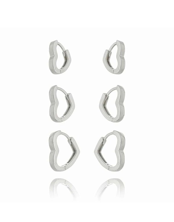 Trio de argola com formato de coração na prata