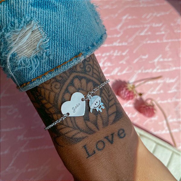 Puulseira personalizada de coração com pingentes na prata