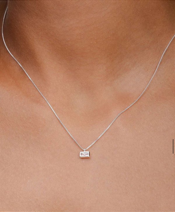 Colar ponto de Luz retangular na prata 925