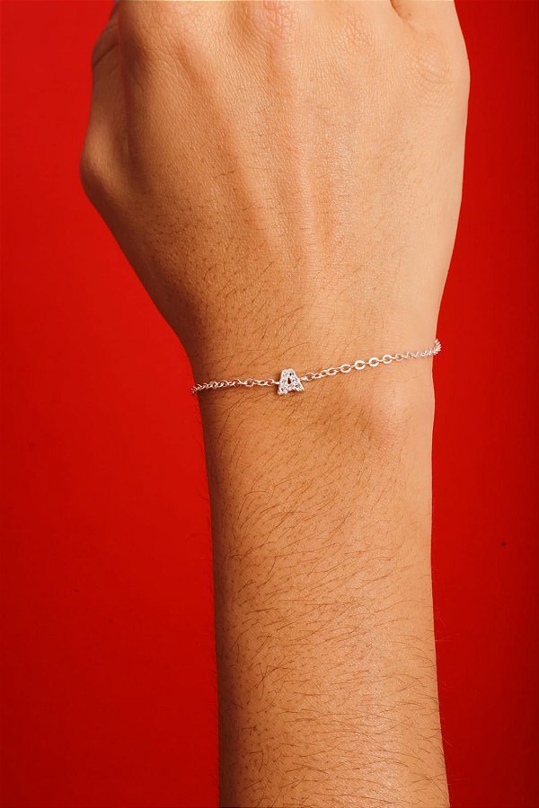 Pulseira de letra na prata 925