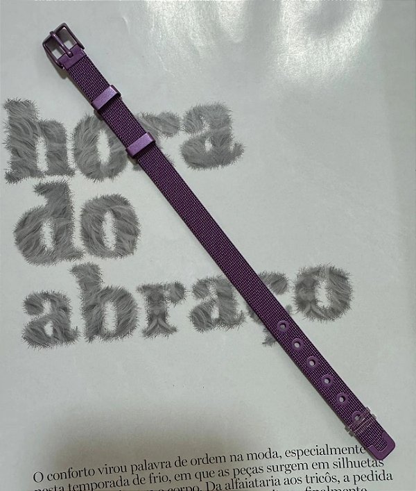 Pulseira de fita roxa