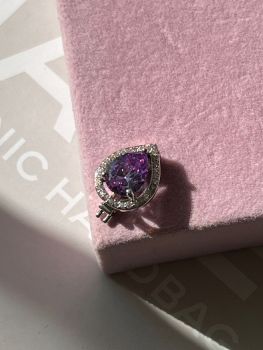 Pingente para pulseira de fita gota cristal e lilás