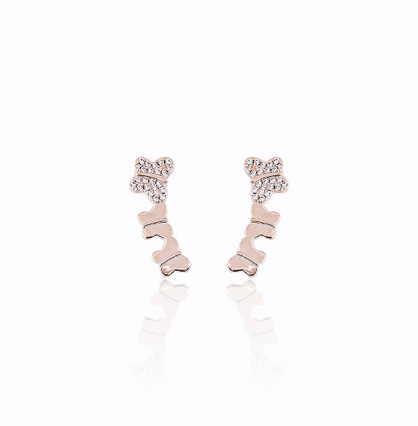 Brinco earcuff de borboletas