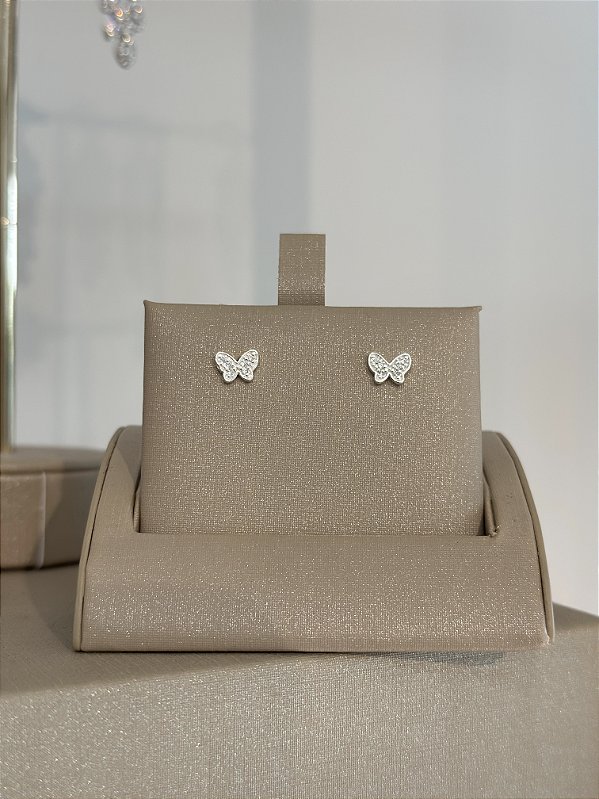 Brinco borboleta cravejada médio na prata 925