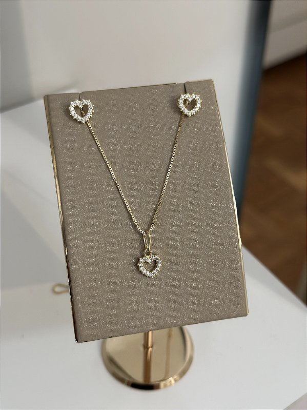 Conjunto coração cravejado