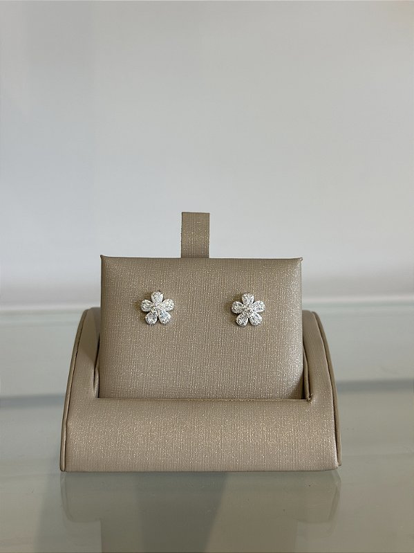 Brinco flor baquetada na prata 925