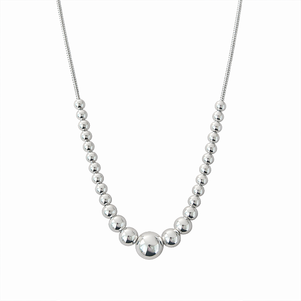 Colar de esferas decrescente na prata 925