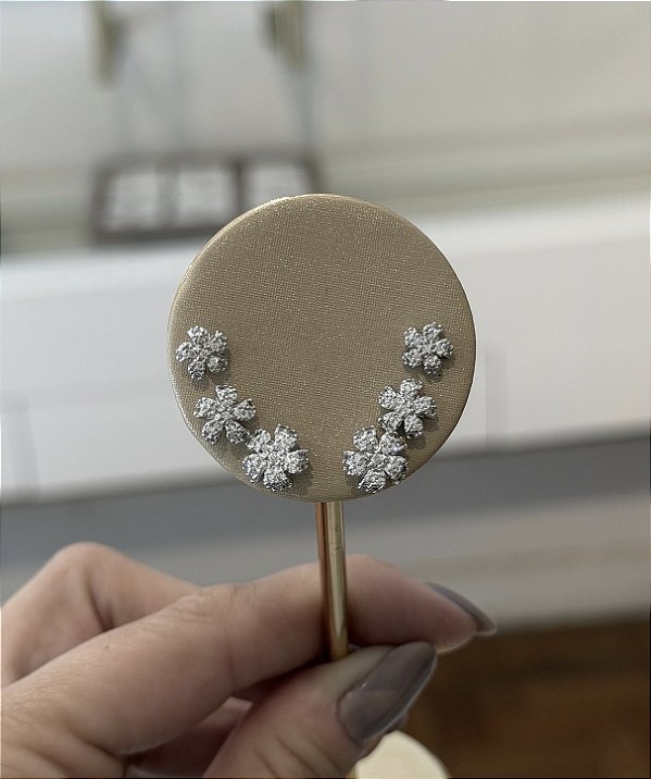 Trio de flor cravejada