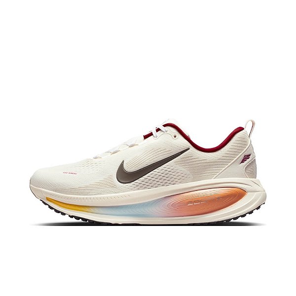 Tênis Nike Vomero 18 White Dark Brown Phantom Gray - IQ1131-120