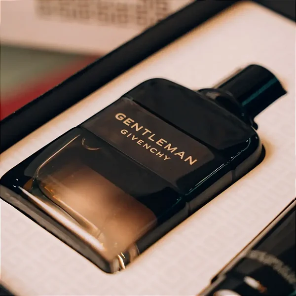 Decant  Givenchy Gentleman Boisée Masculino