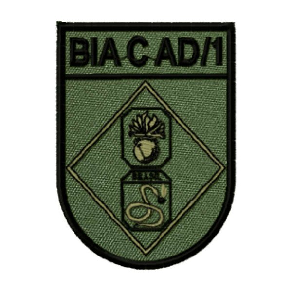 Distintivo de Organização Militar de Baixa Visibilidade - BIA C AD/1 (Artilharia Divisionária da 1ª Divisão de Exército)