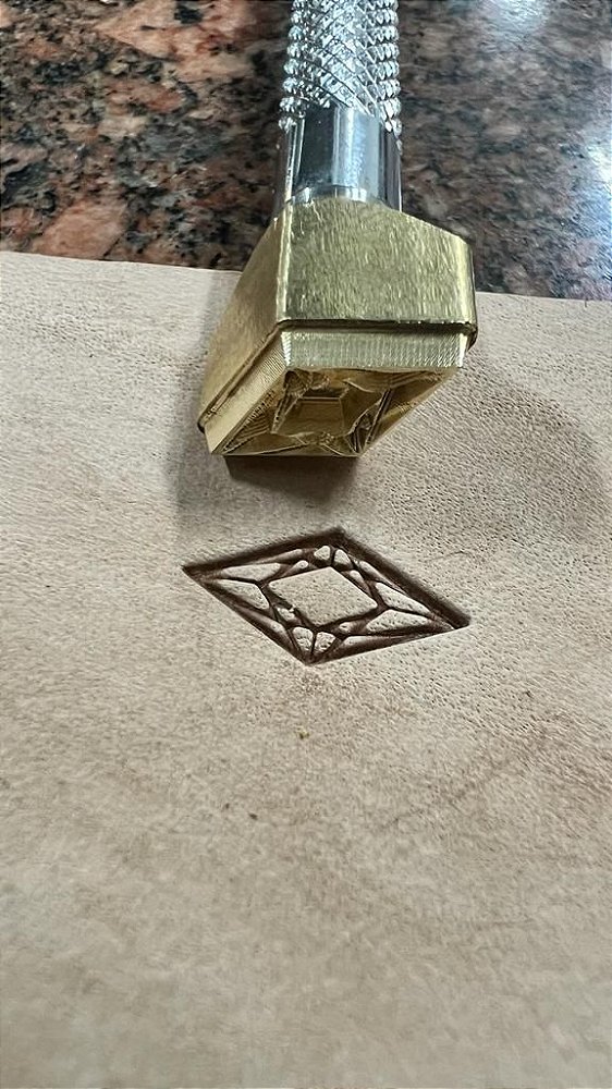 PINO LATÃO Losango Diamante P225