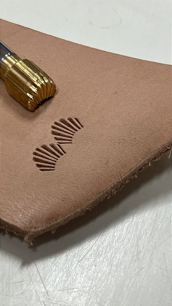 PINO LATÃO  P233 GOIVINHA