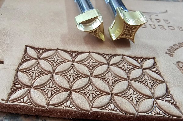 PINO LATÃO 074 meio