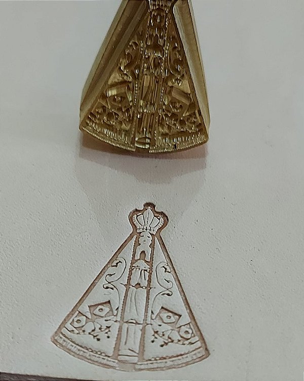 PINO LATÃO P126 NOSSA SENHORA APARECIDA 3CM