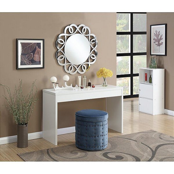 Mesa auxiliar utilizada como penteadeira, escrivaninha ou mesa de apoio em MDF 15mm