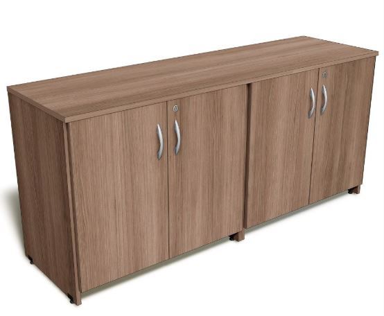 Armário baixo quatro portas para escritório