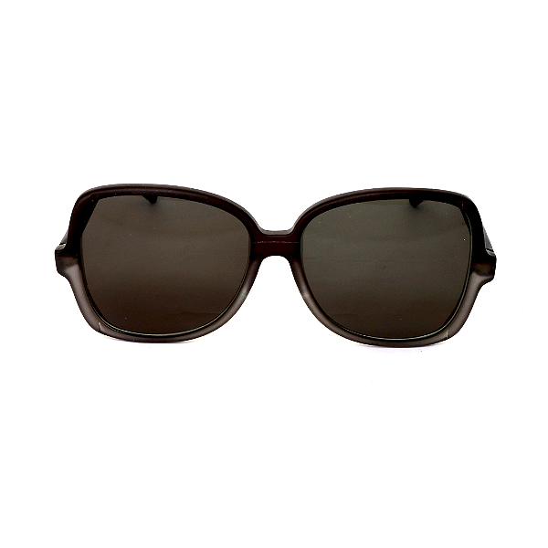 Óculos de Sol Gustavo Eyewear G110 8. Cor: Preto e fumê. Lentes cinza.
