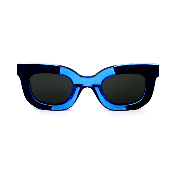 Óculos de Sol Gustavo Eyewear G31 1 em tons de azul, hastes pretas e lentes cinza