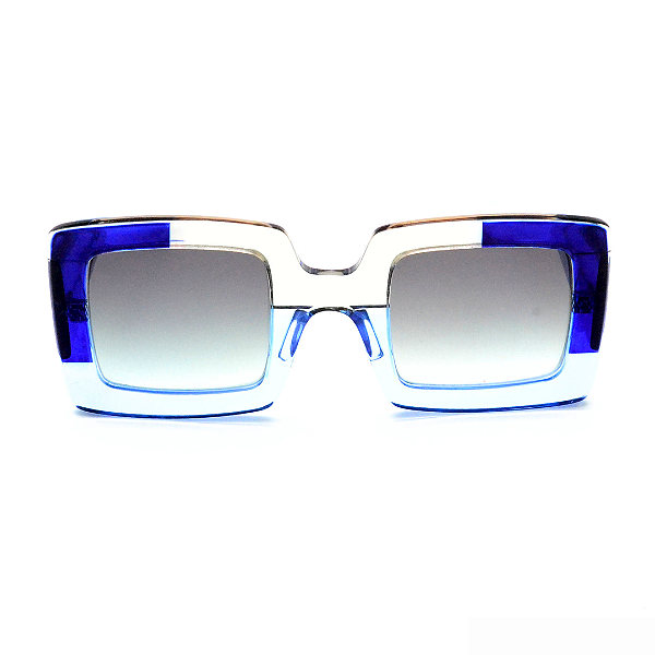 Óculos de Sol Gustavo Eyewear G01 1 em tons de azul e prata, hastes azuis e lentes cinza degrade. Novidades