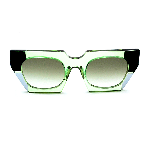 Óculos de Sol Gustavo Eyewear G137 2 em tons de verde e prata, lentes cinza degrade. Novidades