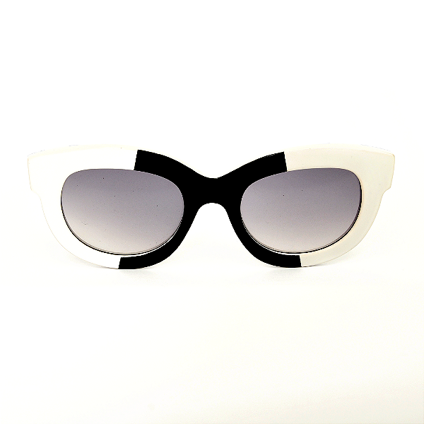 Óculos de Sol Gustavo Eyewear G12 4 em preto e branco. Lentes cinza degrade.