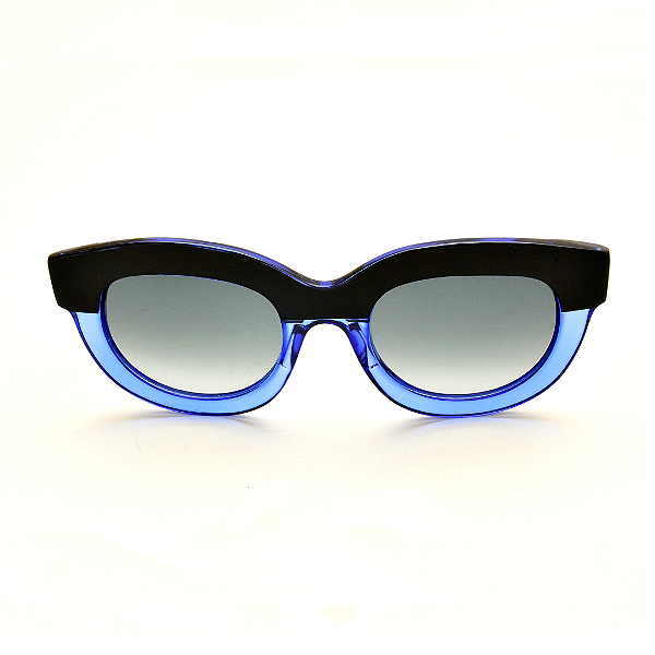 Óculos de sol Gustavo Eyewear G12 1 Preto e azul. Hastes pretas e lentes cinza. Black November