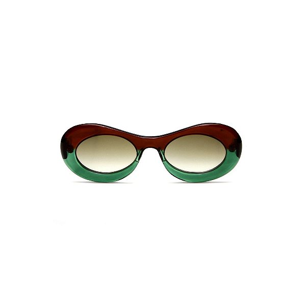 Óculos de Sol Gustavo Eyewear G89 2 nas cores marrom e verde, com as hastes marrom e lentes marrom.
