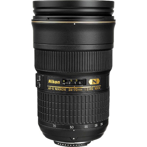 Lente Nikon AF-S Nikkor 24-70mm f/2.8G ED com Parasol Seminova