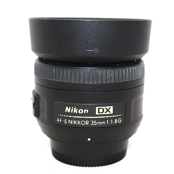 Lente Nikon NIKKOR AF-S 35mm f/1.8G DX Seminova com Parasol