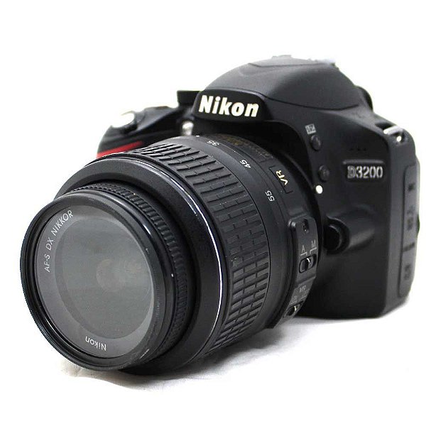 Câmera Nikon D3200 com Lente 18-55mm VR Seminova