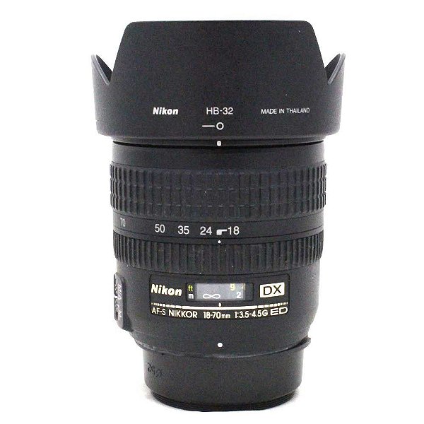 Lente Nikon AF-S Nikkor 18-70mm f/3.5-4.5G ED DX com Parasol Seminova
