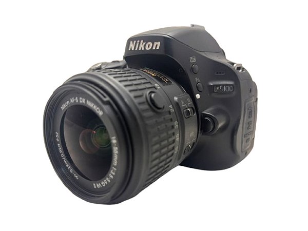 Câmera Nikon D5100 com Lente 18-55mm f/3.5-5.6G II DX VR Seminova