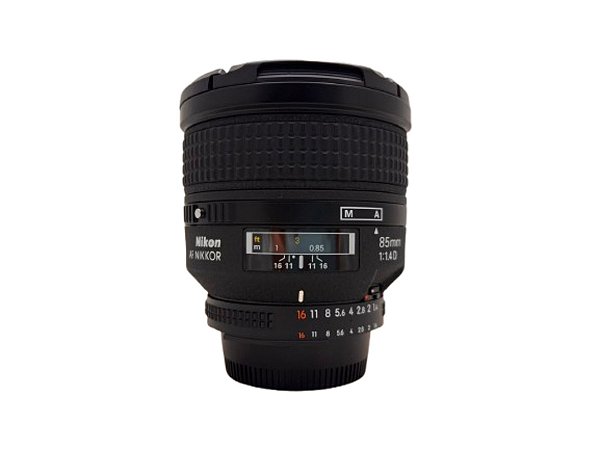 Lente Nikon AF 85mm f/1.4 D Seminova