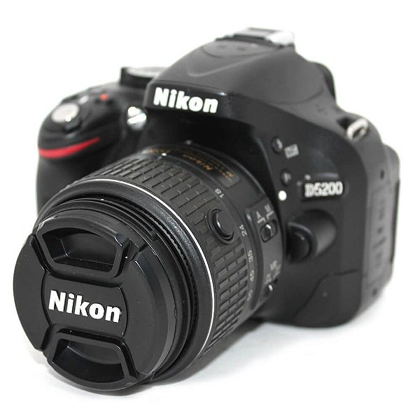 Câmera Nikon D5200 com Lente AF-S 18-55mm VR II Seminova