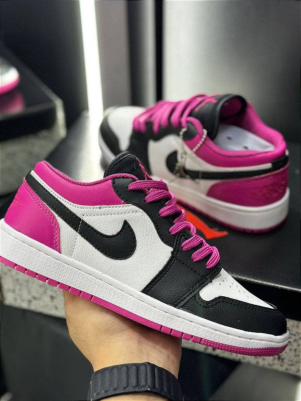Tênis Nike Air Jordan 1 Low Pink