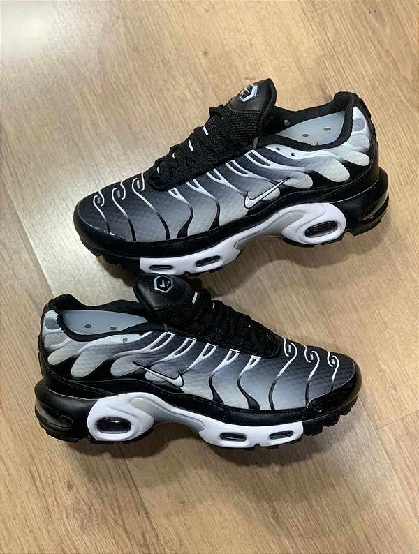 Tenis tn nike hotsell