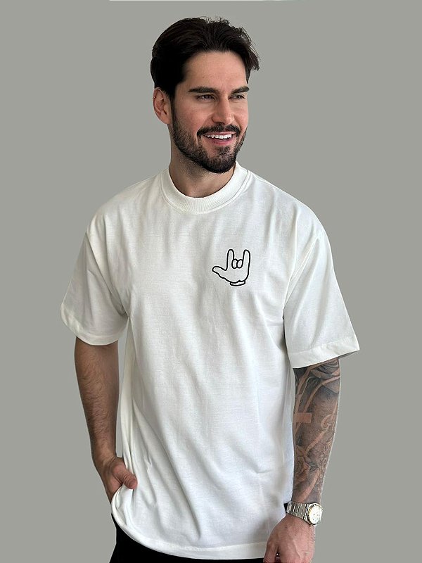 Camiseta TH Over Be Strong Off
